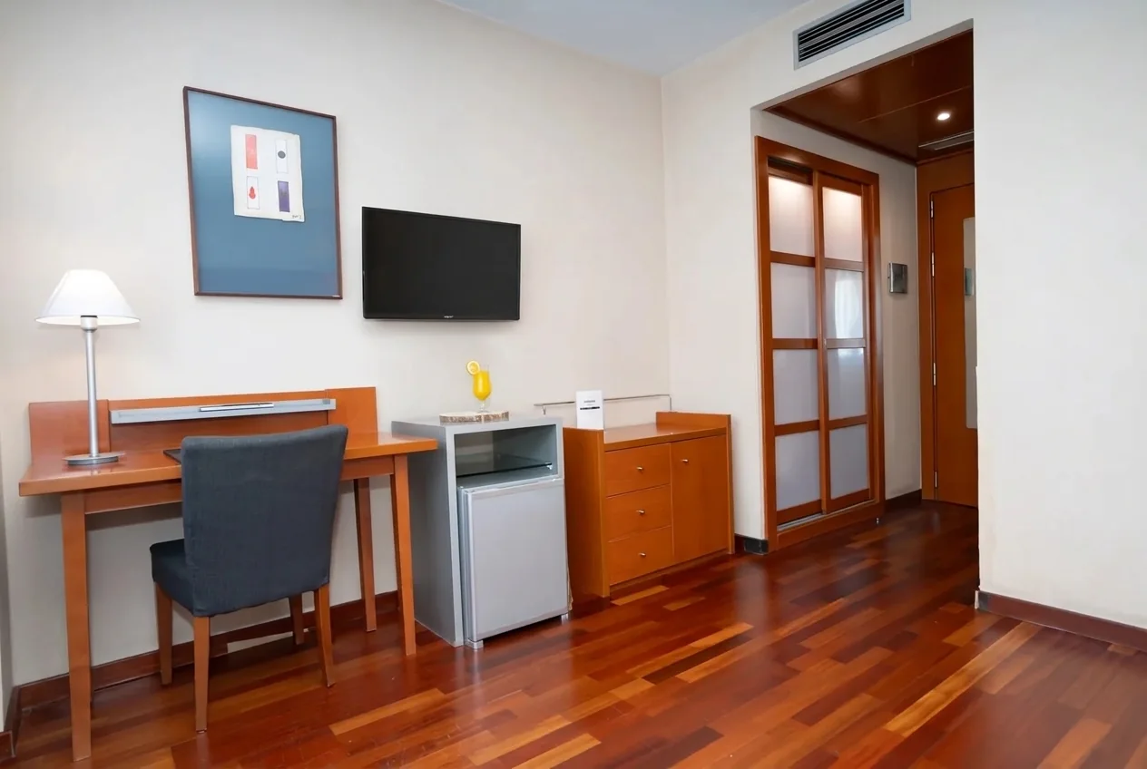 Hotel para visitas a SEAT-CUPRA · Hotel Ciutat Martorell
